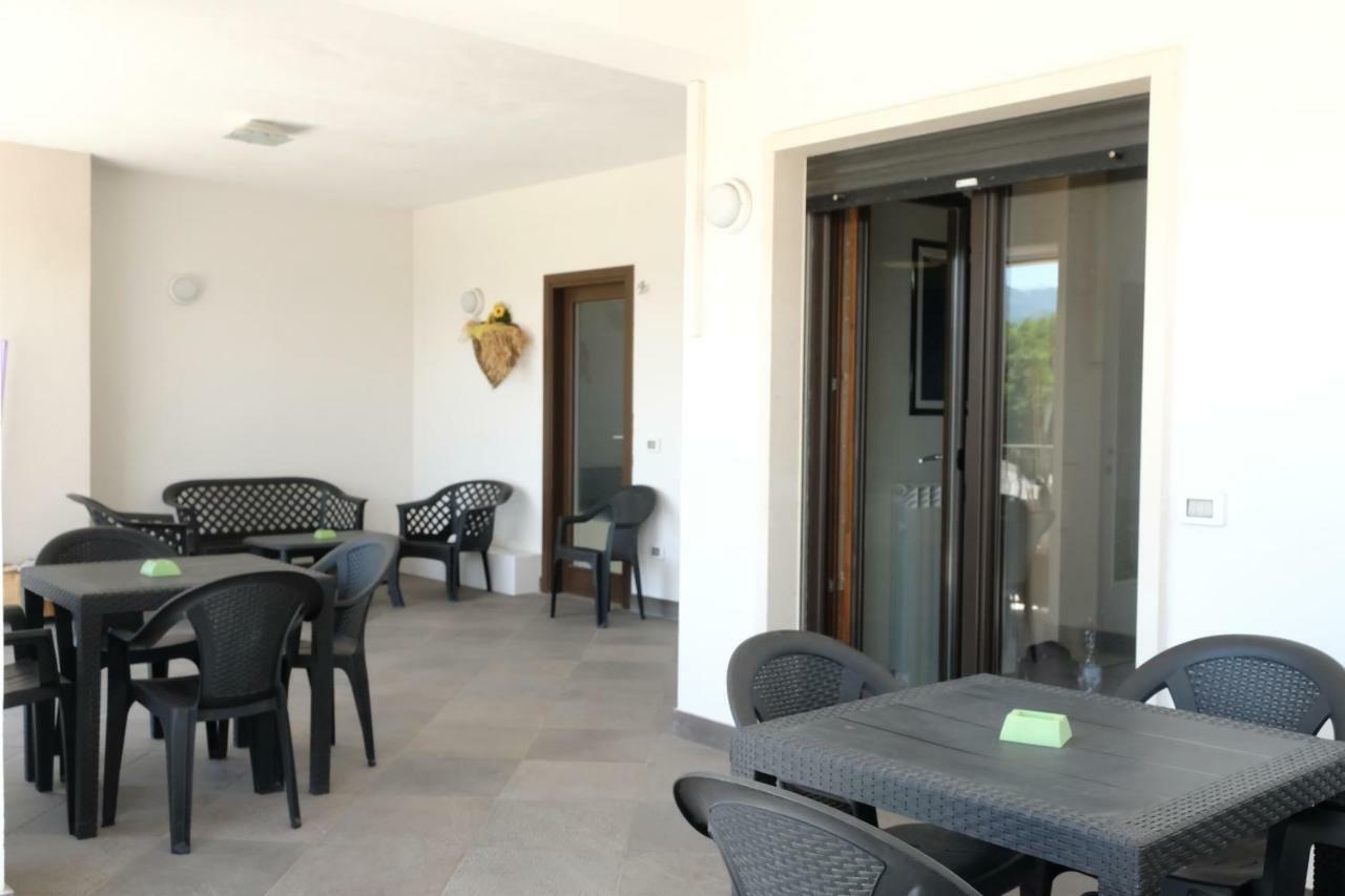 B&B Grandangolo Preturo Luaran gambar